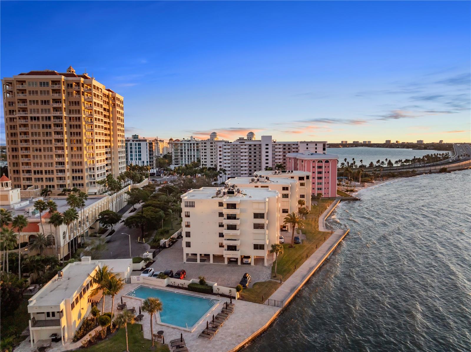 101 SUNSET DR #402 — photo 47