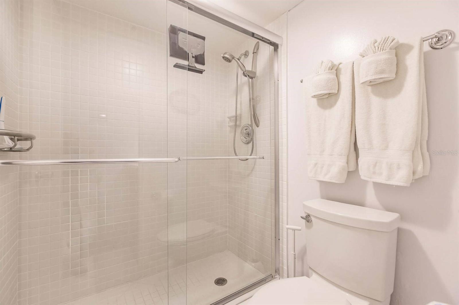 1200 E PEPPERTREE LN #206 — photo 8