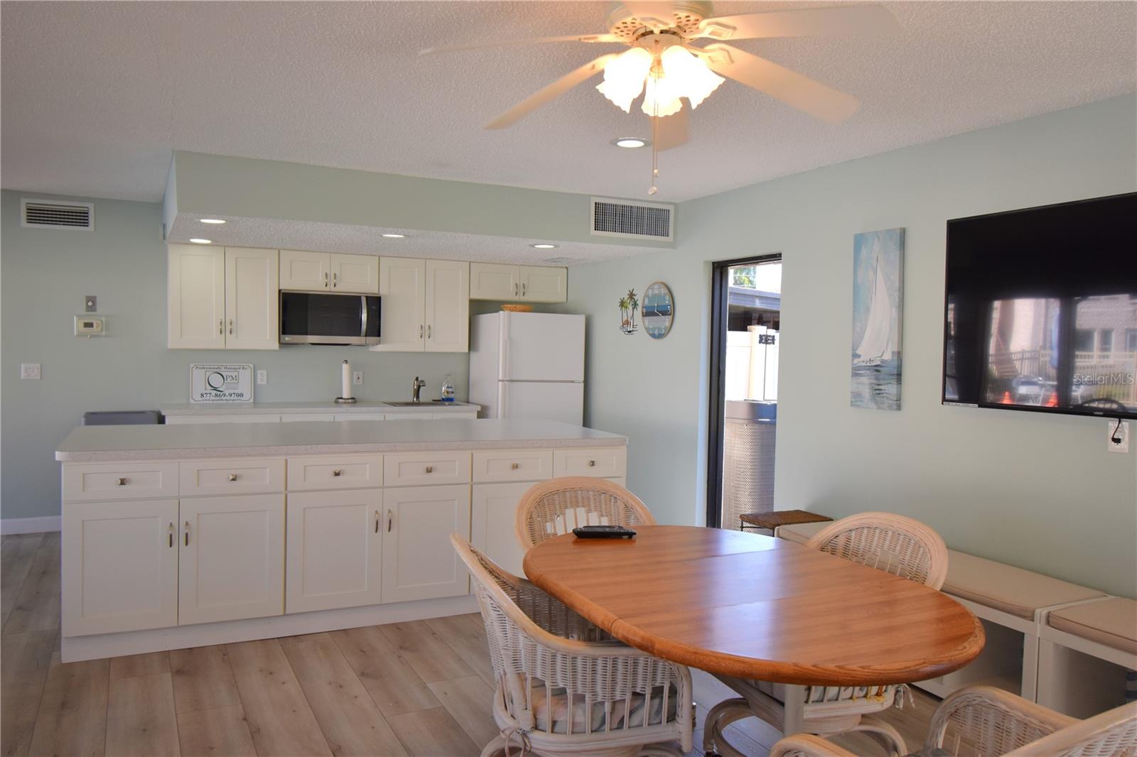 121 FERNWOOD CIR #121 — photo 52