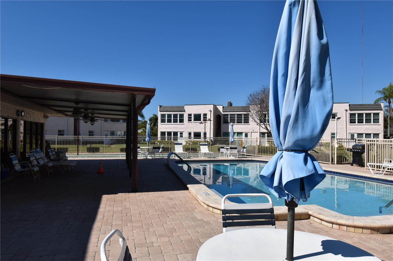 121 FERNWOOD CIR #121 — photo 41