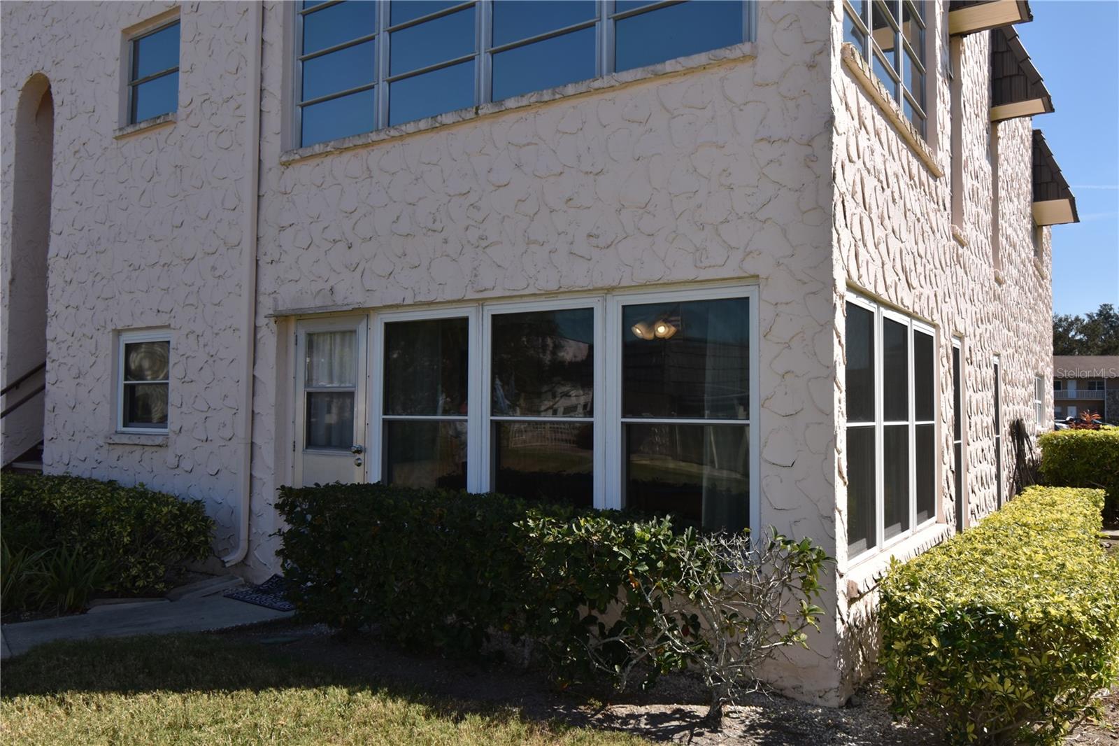 121 FERNWOOD CIR #121 — photo 56
