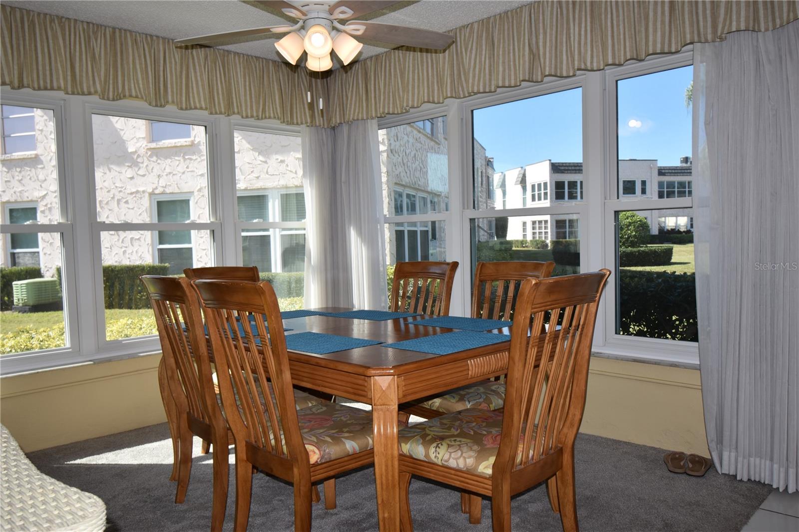 121 FERNWOOD CIR #121 — photo 8