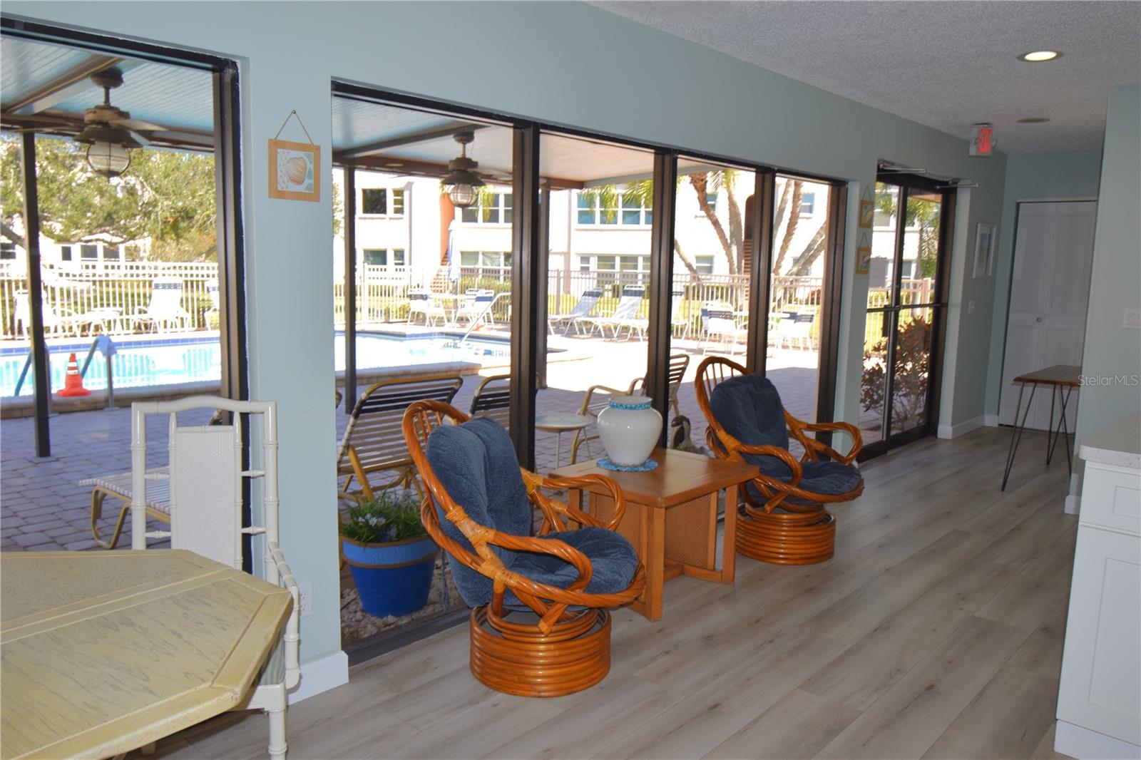 121 FERNWOOD CIR #121 — photo 53