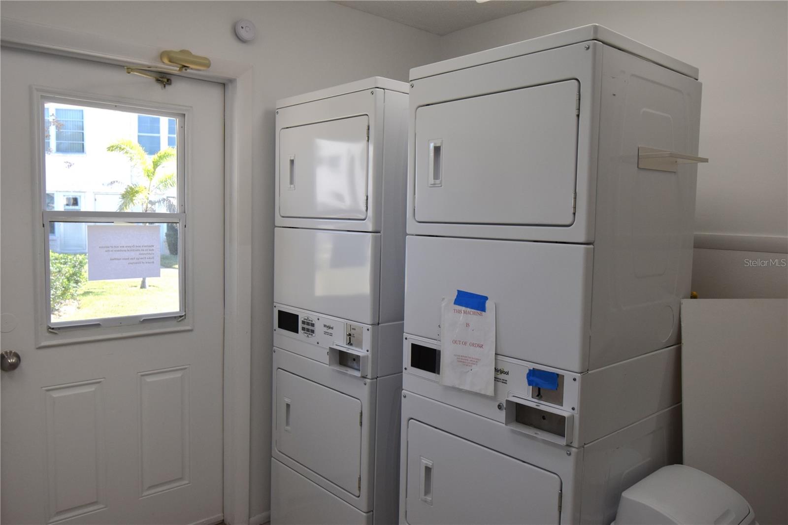 121 FERNWOOD CIR #121 — photo 36