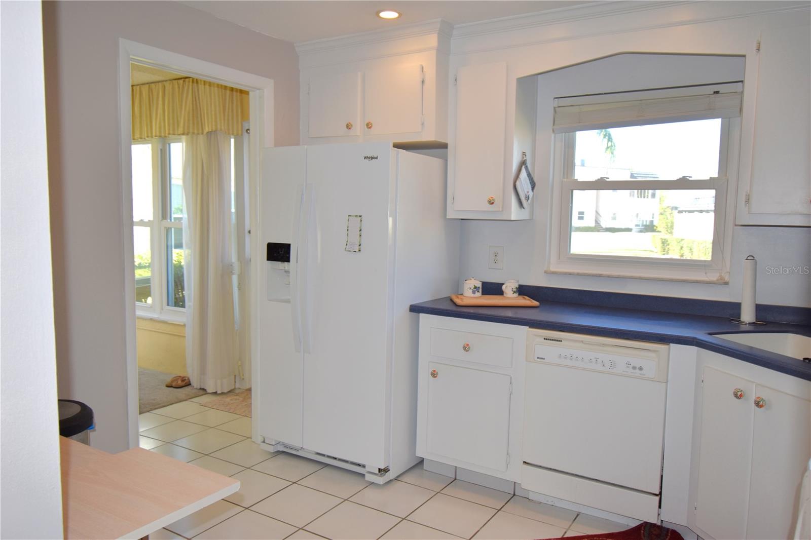 121 FERNWOOD CIR #121 — photo 20