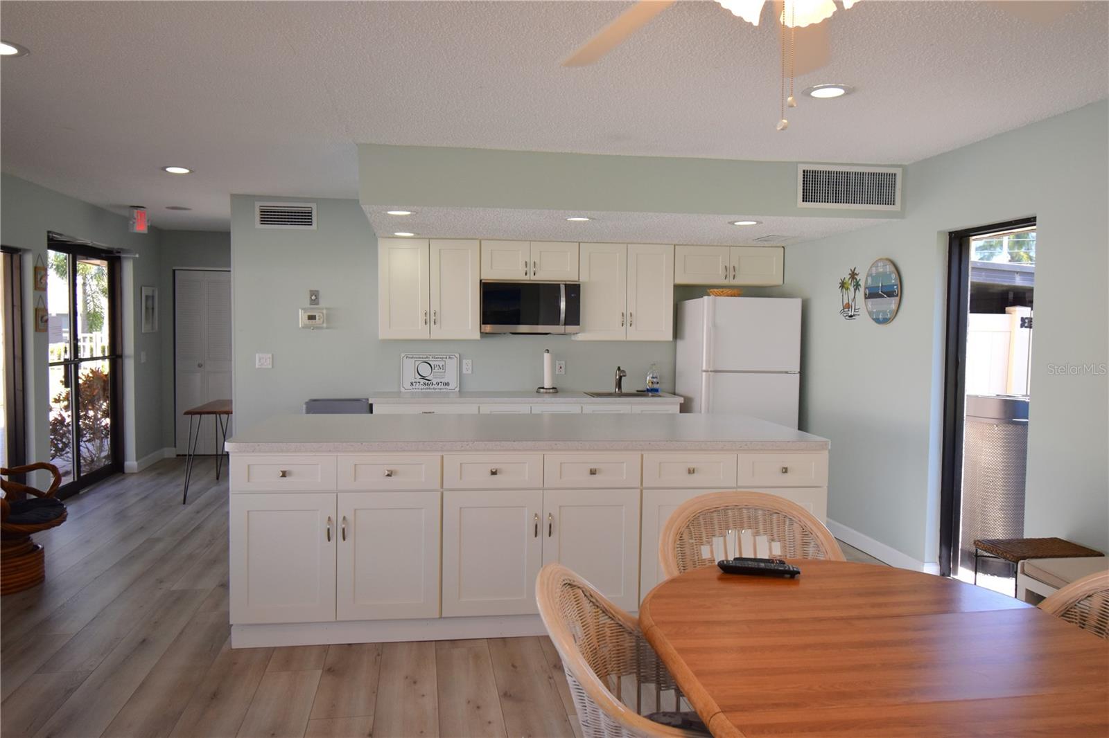 121 FERNWOOD CIR #121 — photo 51