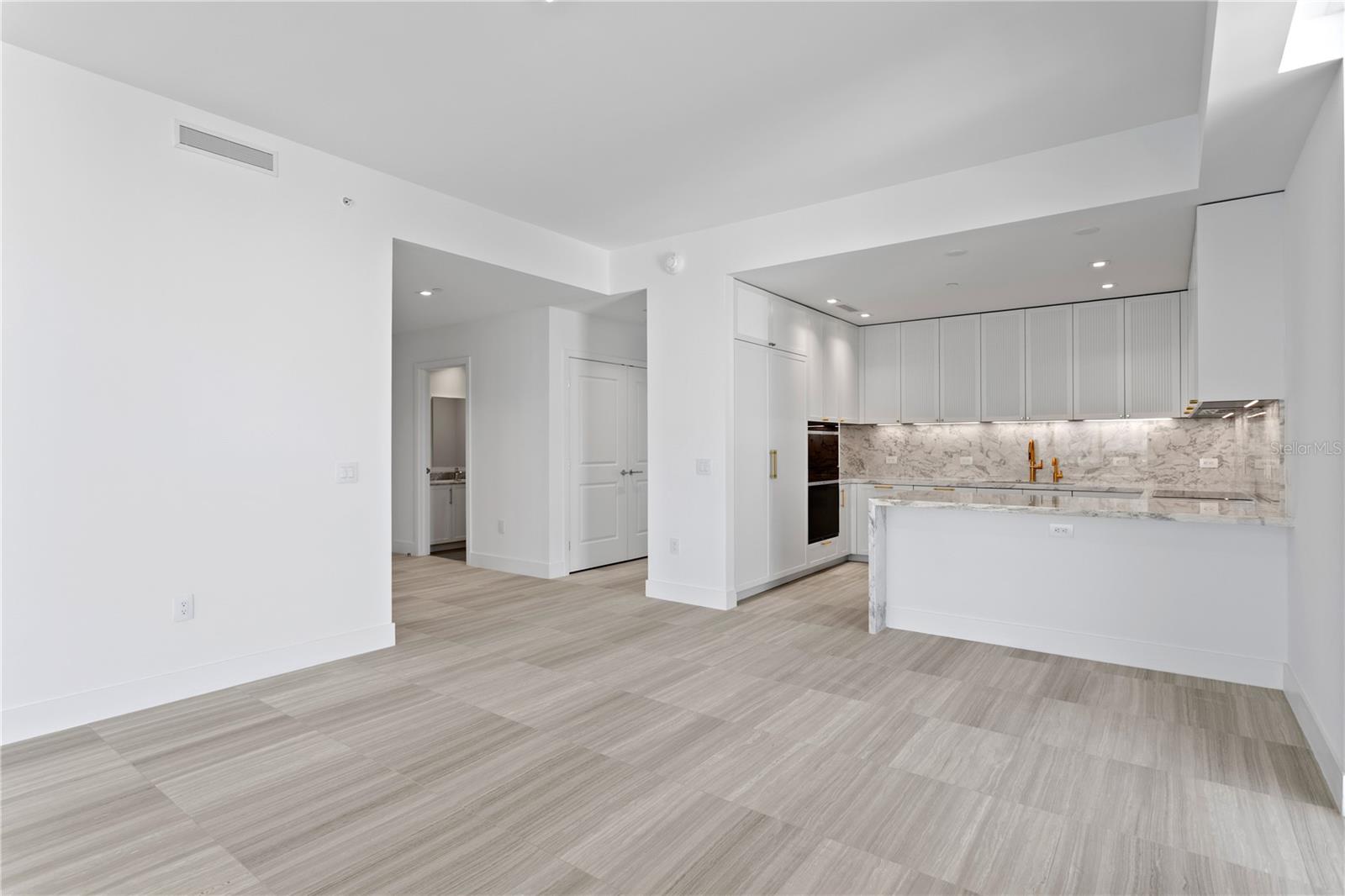 3015 S YSABELLA AVE #2301 — photo 37
