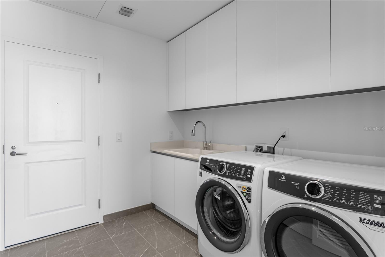 3015 S YSABELLA AVE #2301 — photo 38