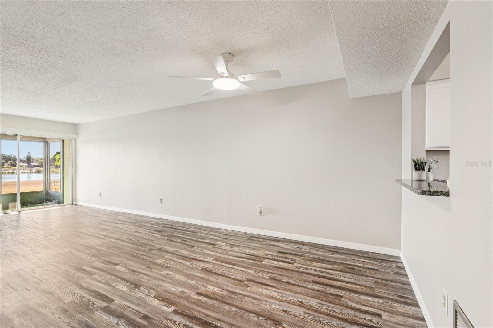 11120 CARRIAGE HILL DR #1 — photo 8
