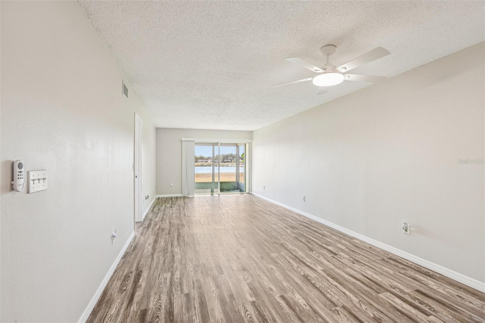 11120 CARRIAGE HILL DR #1 — photo 10