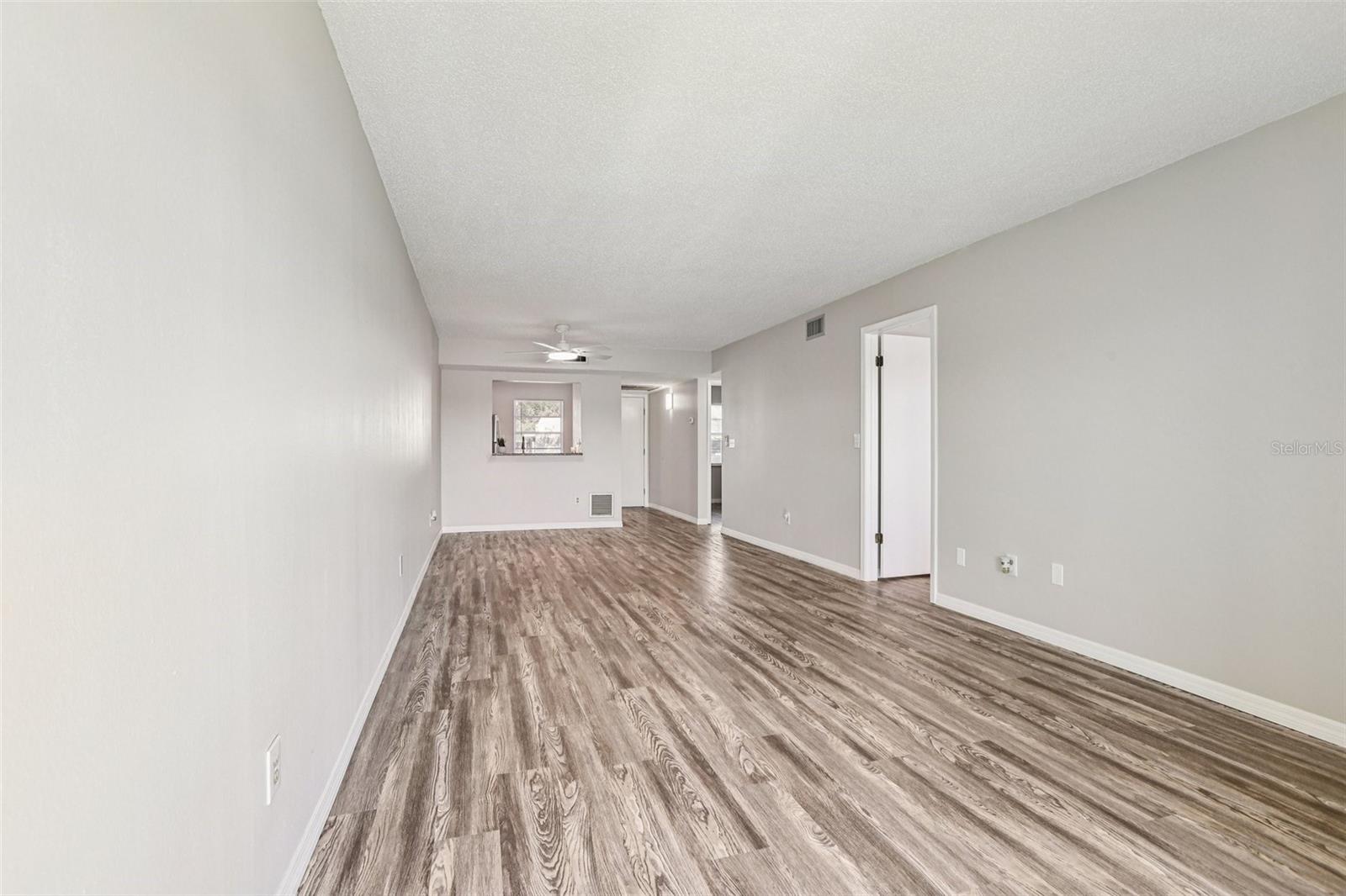 11120 CARRIAGE HILL DR #1 — photo 7