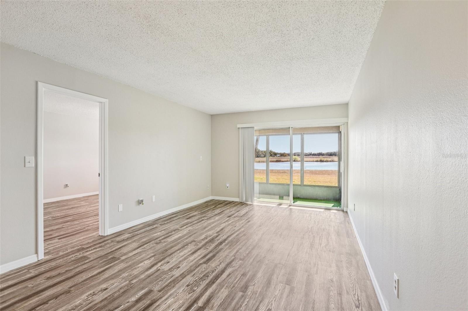 11120 CARRIAGE HILL DR #1 — photo 12