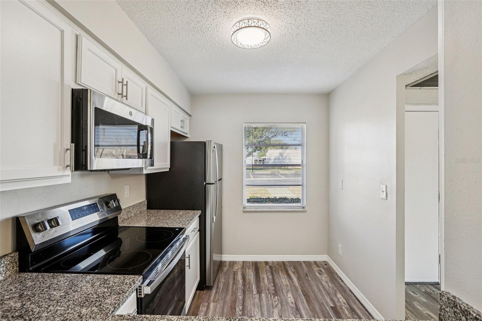 11120 CARRIAGE HILL DR #1 — photo 16