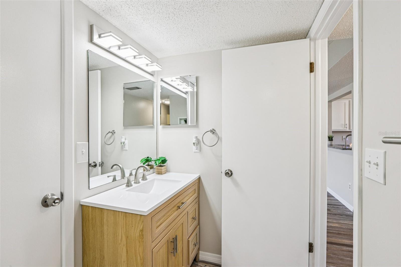 11120 CARRIAGE HILL DR #1 — photo 19
