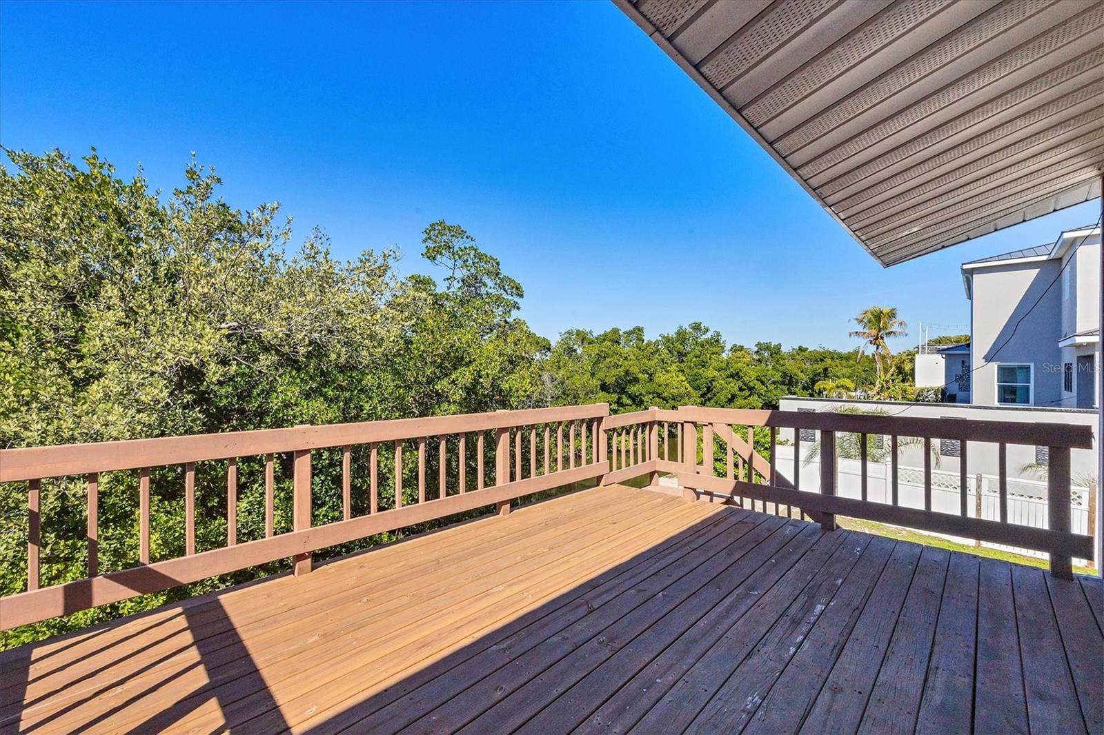 651 JUNGLE QUEEN WAY — photo 43