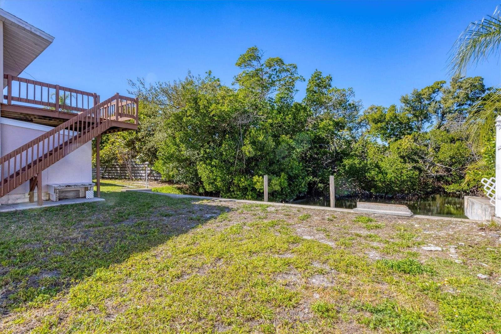 651 JUNGLE QUEEN WAY — photo 46