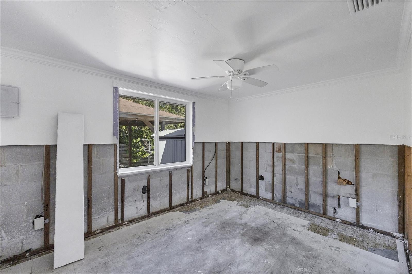 651 JUNGLE QUEEN WAY — photo 24