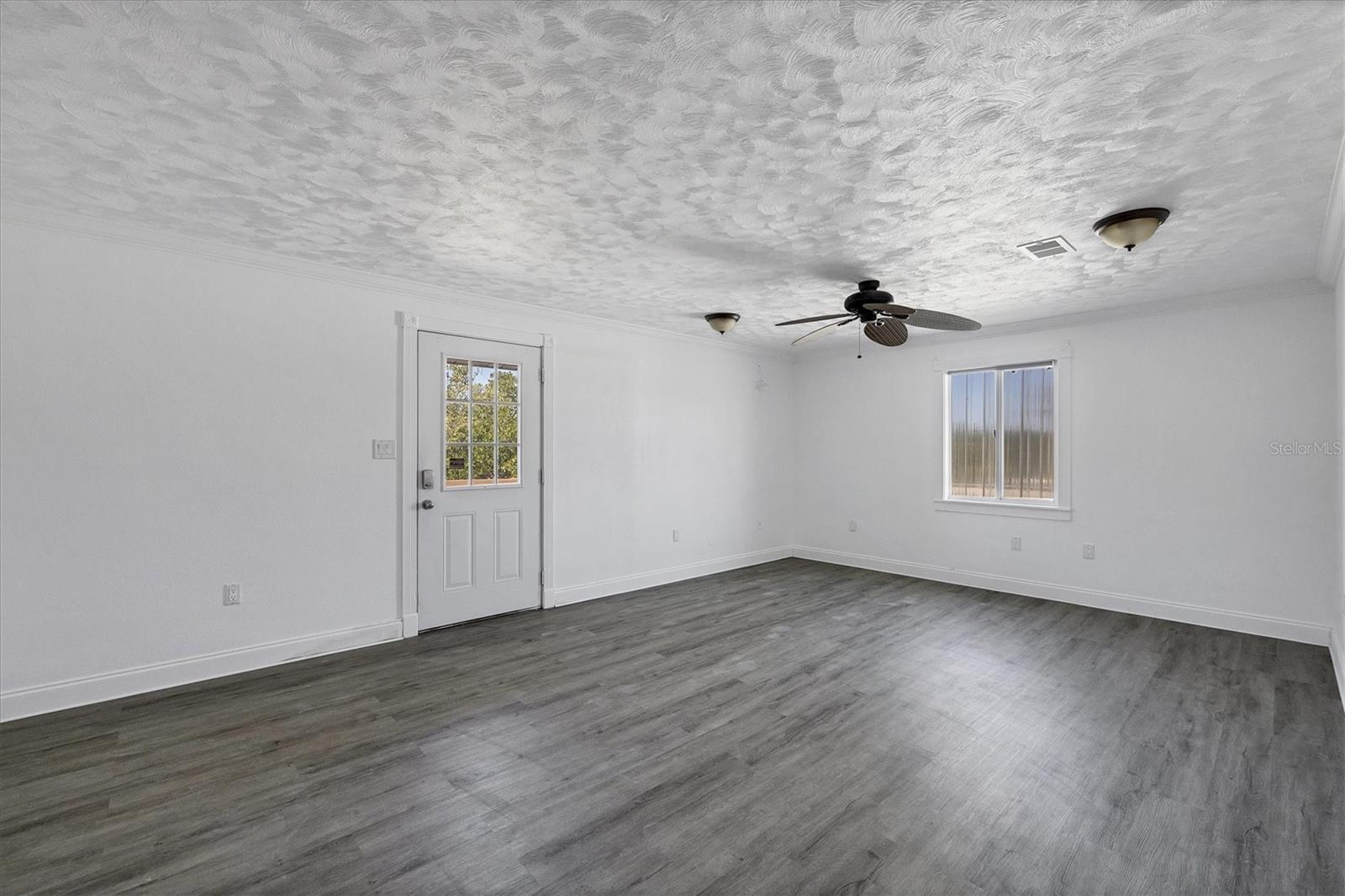 651 JUNGLE QUEEN WAY — photo 30