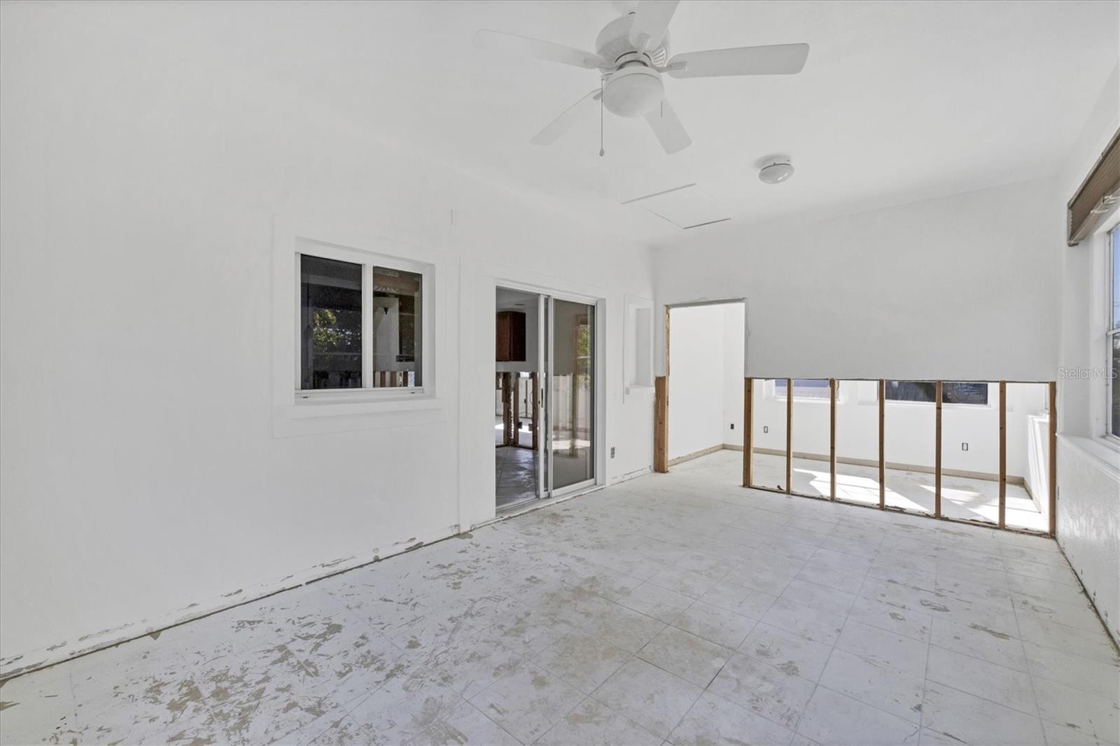 651 JUNGLE QUEEN WAY — photo 27