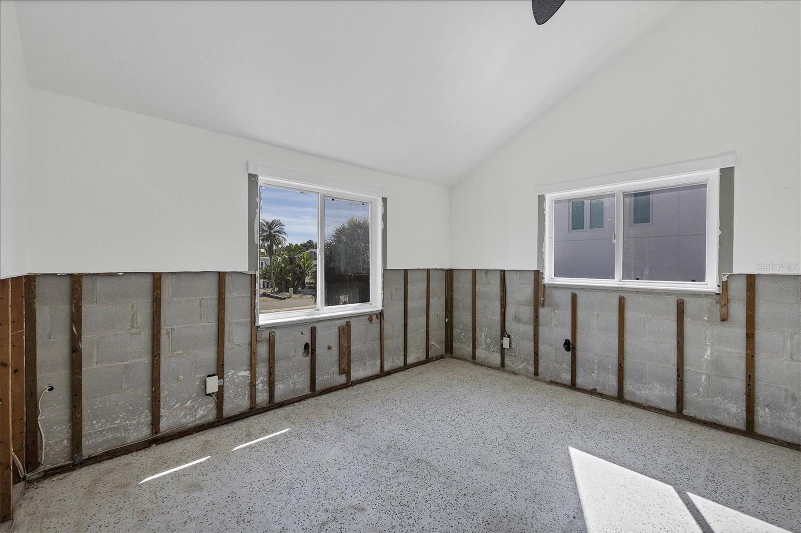 651 JUNGLE QUEEN WAY — photo 17