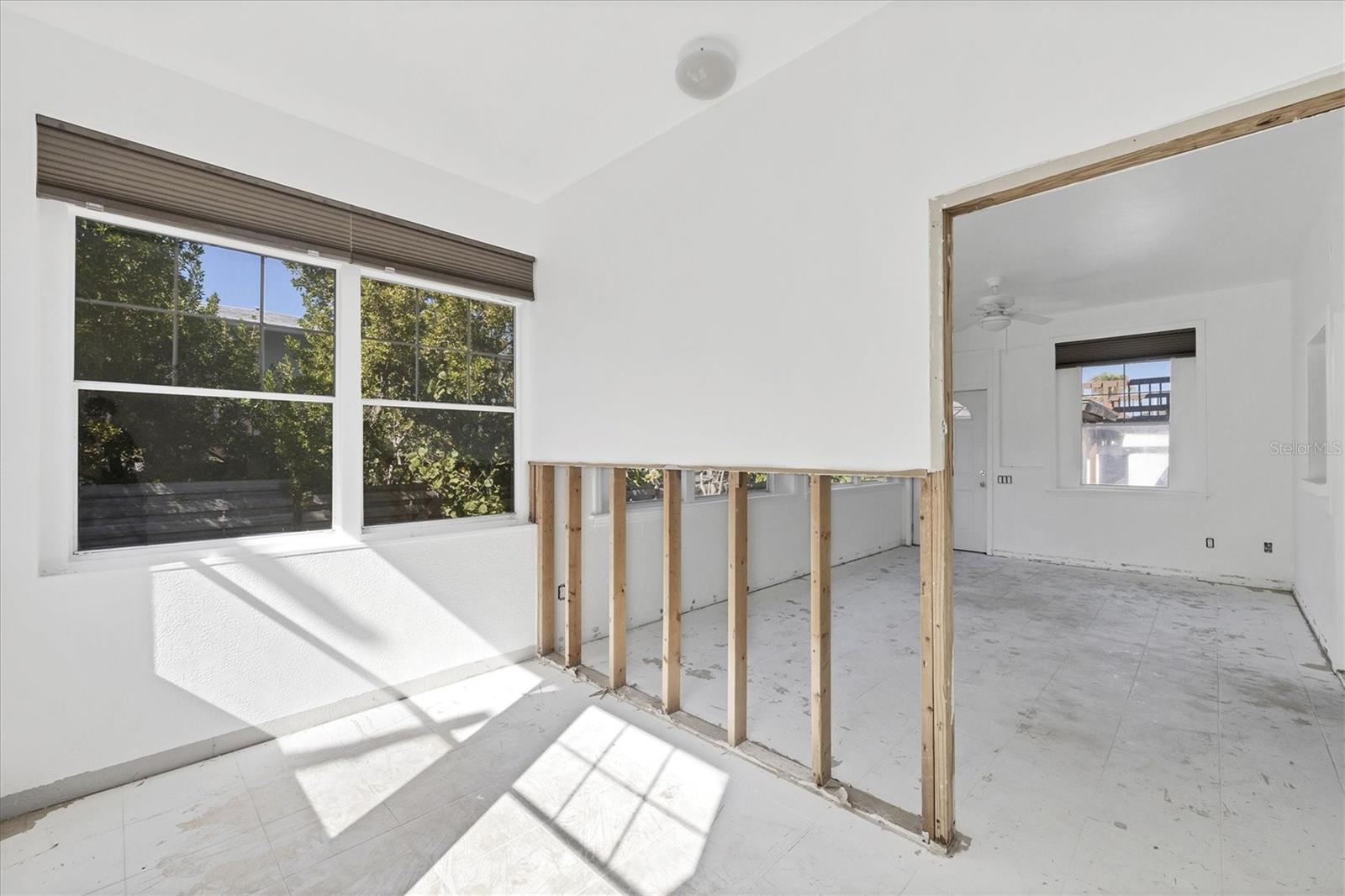 651 JUNGLE QUEEN WAY — photo 29
