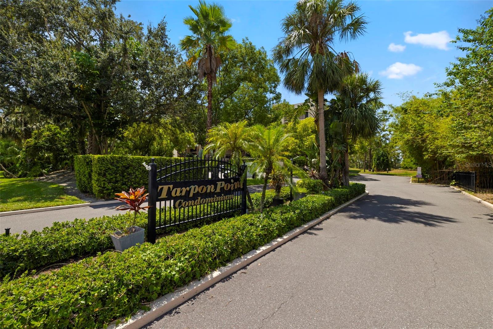 402 TARPON PT — photo 5
