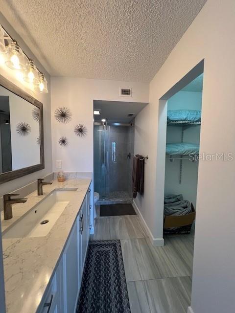 650 ISLAND WAY #708 — photo 24