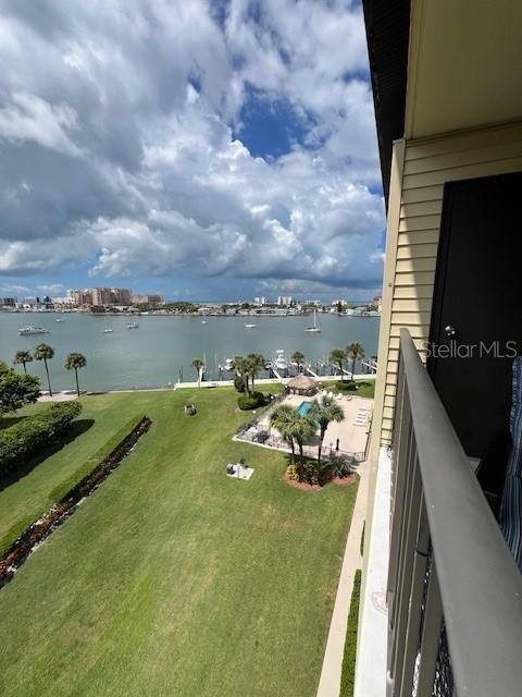 650 ISLAND WAY #708 — photo 28