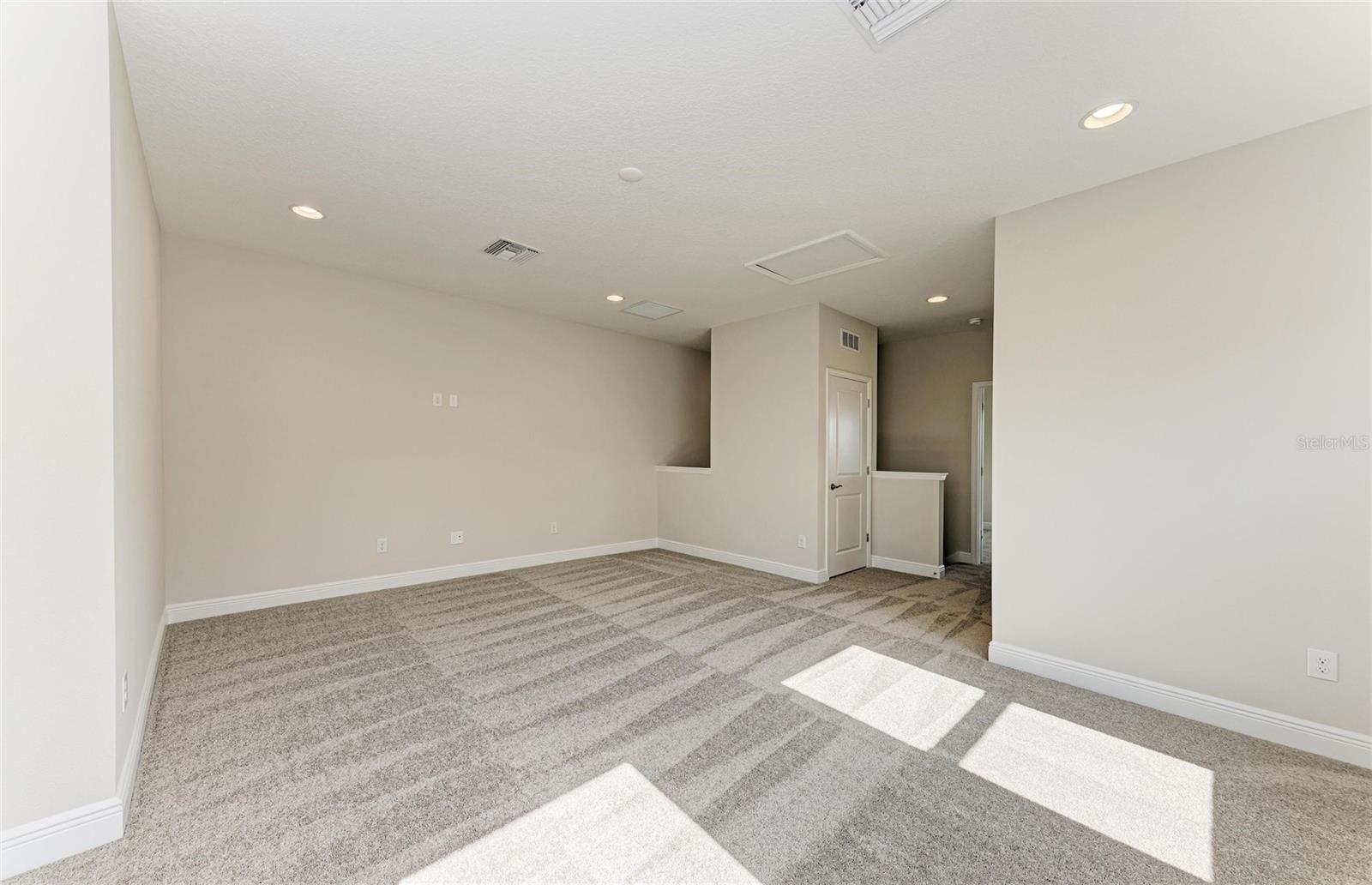 2058 ARCHING BRANCH DR — photo 33