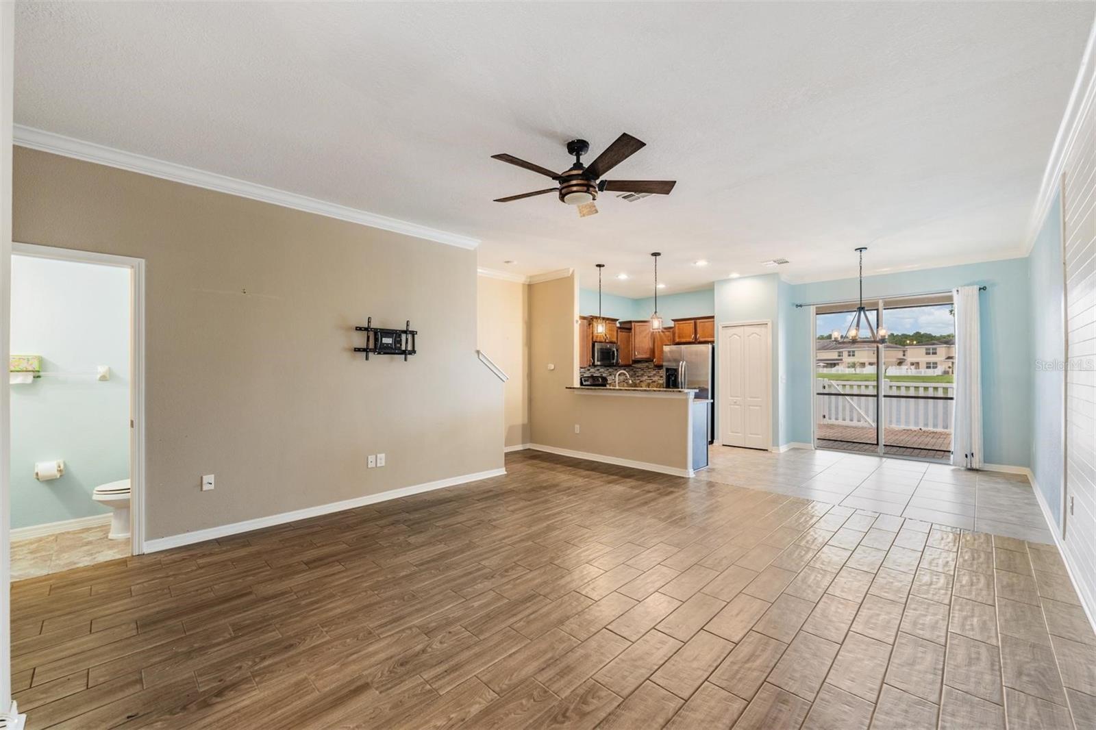 12039 GREENGATE DR — photo 8