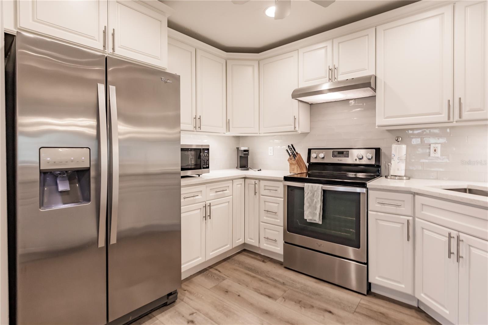 1200 E PEPPERTREE LN #303 — photo 9