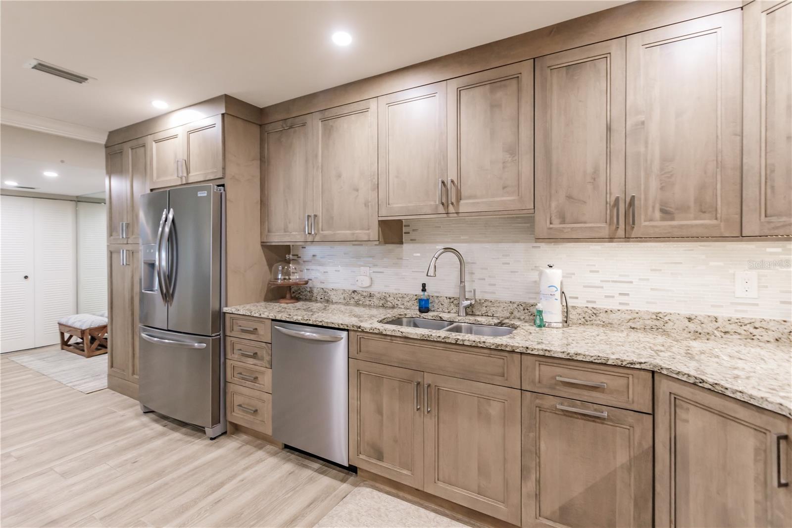 1200 E PEPPERTREE LN #602 — photo 6