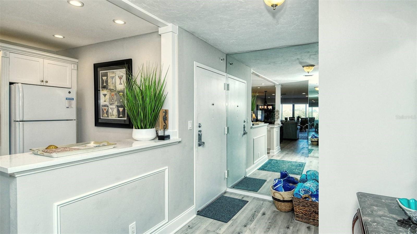 1255 E PEPPERTREE DR #305 — photo 6