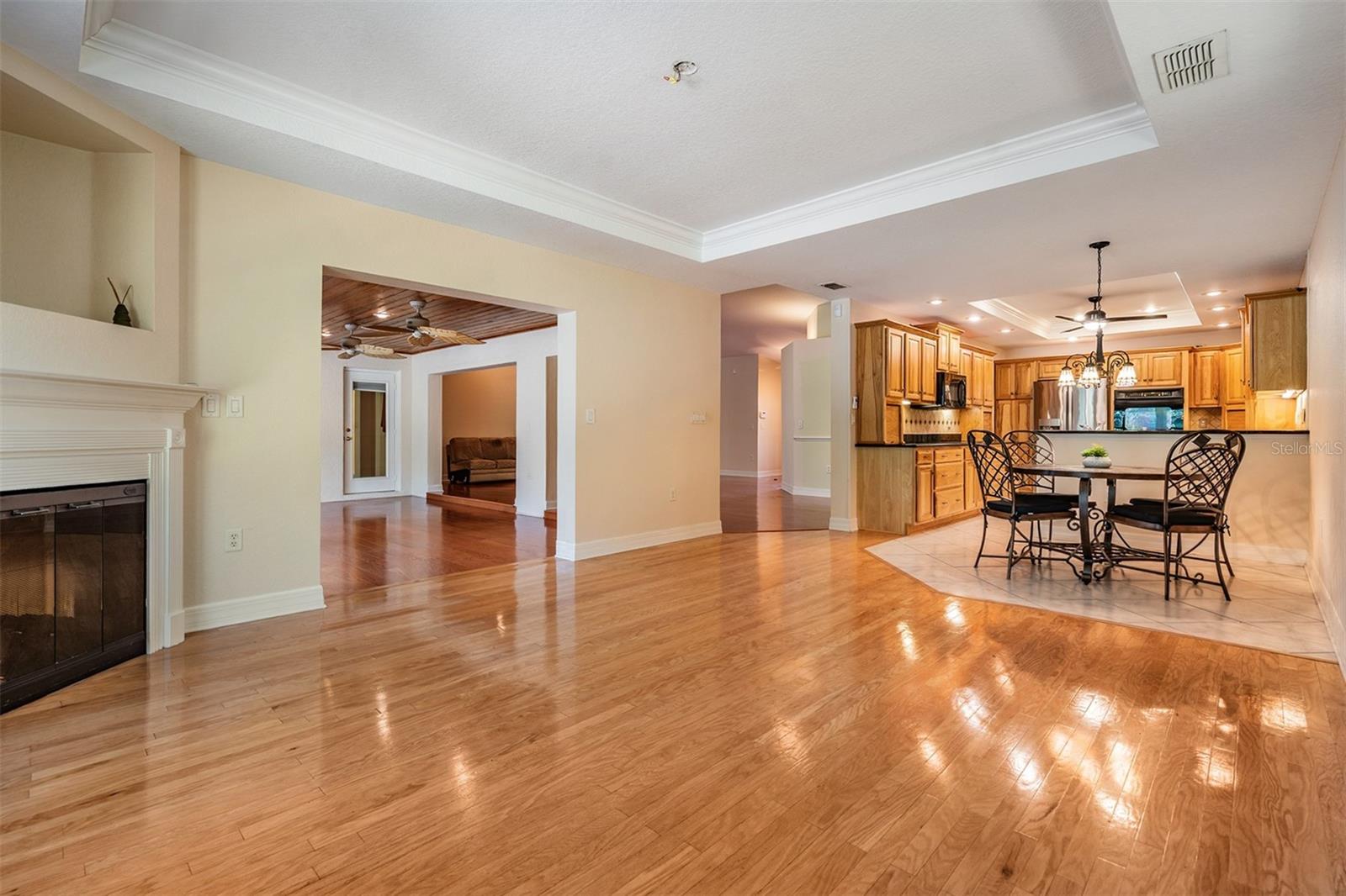 10133 COLLAR DR — photo 12