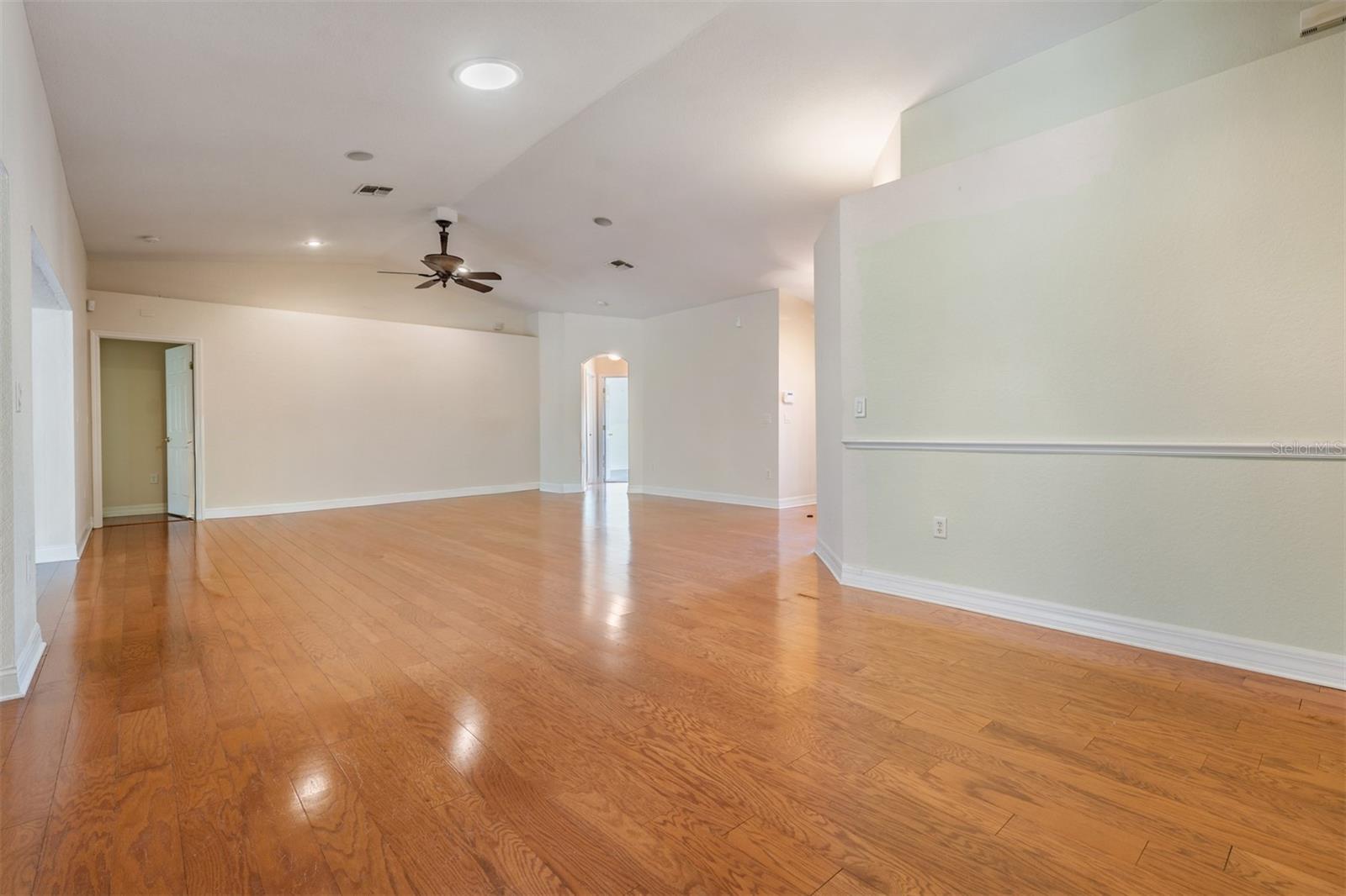 10133 COLLAR DR — photo 37