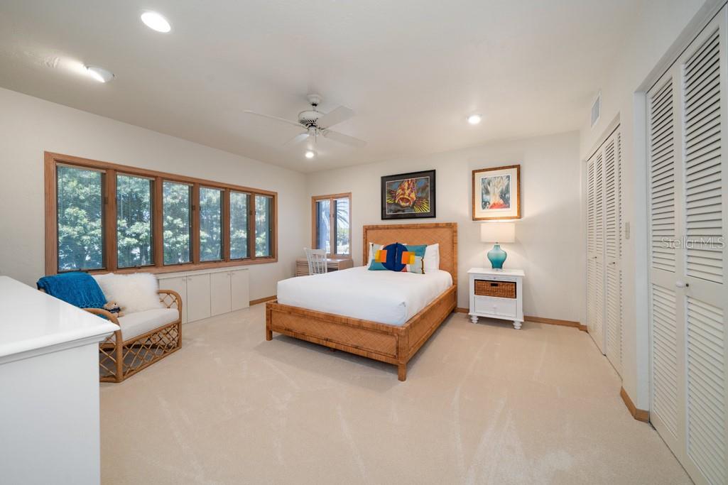 16000 GULF BLVD — photo 23