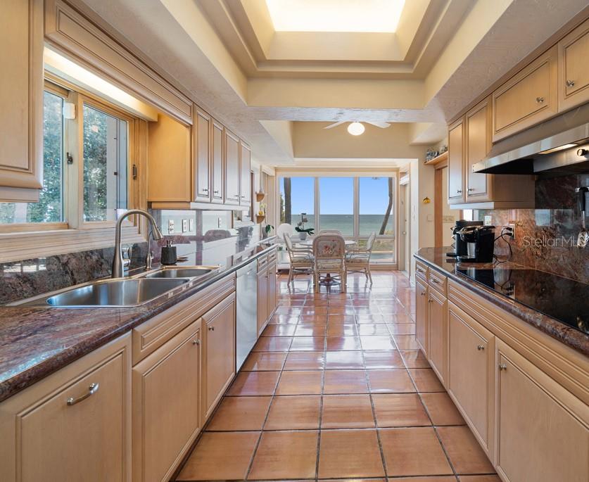 16000 GULF BLVD — photo 19