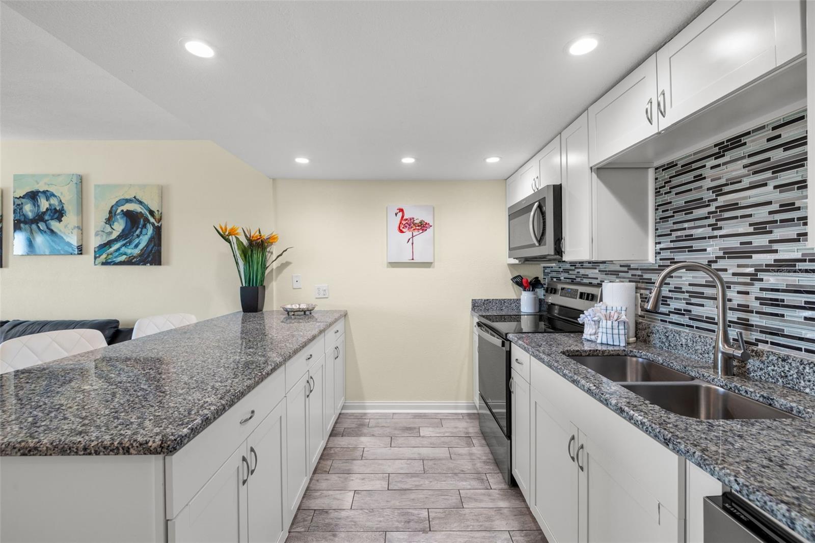 18610 GULF BLVD #709 — photo 11