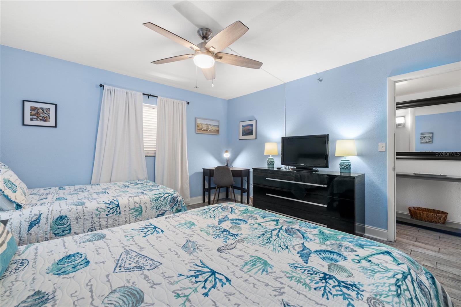 18610 GULF BLVD #709 — photo 18