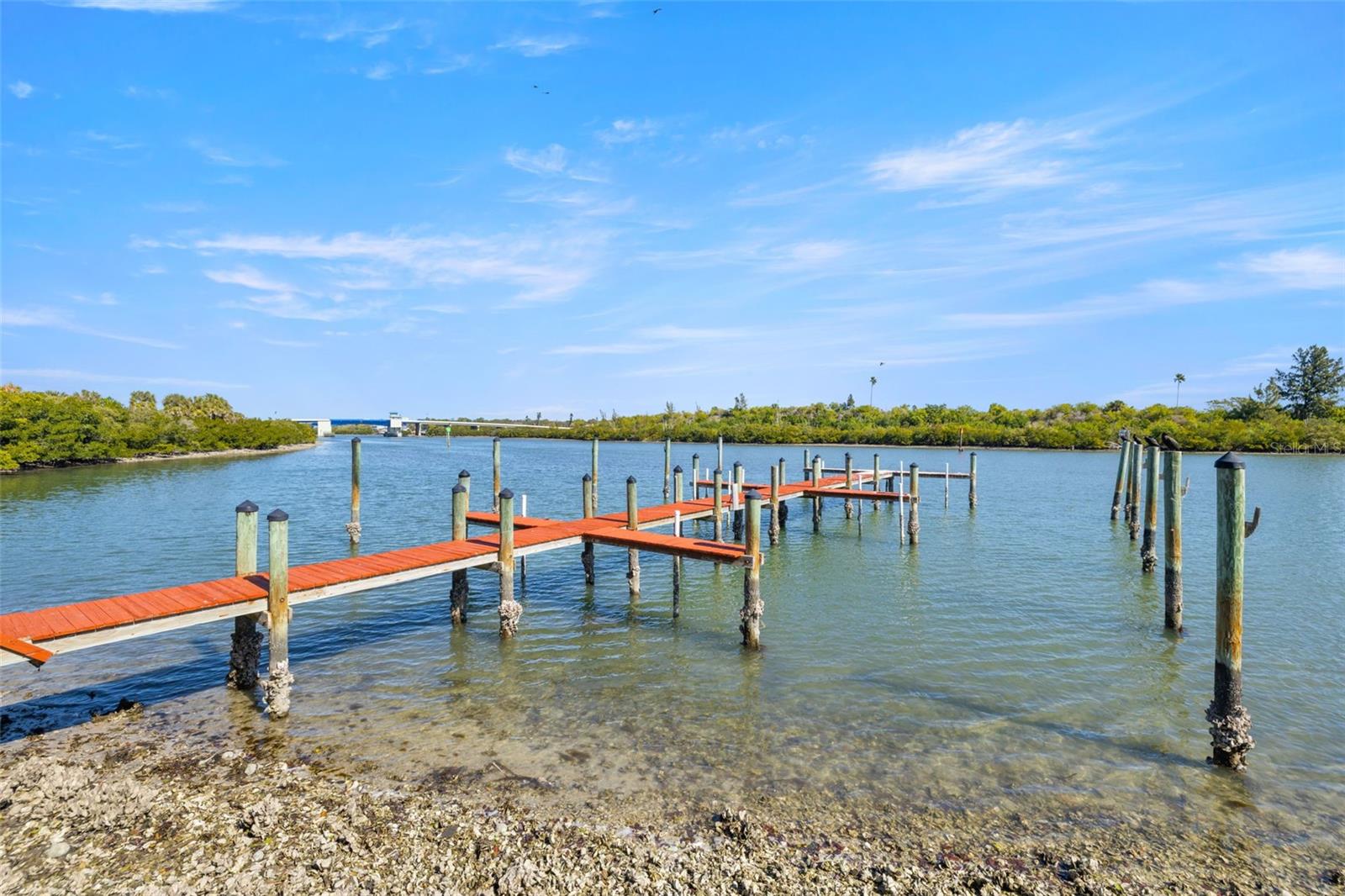 18610 GULF BLVD #709 — photo 31