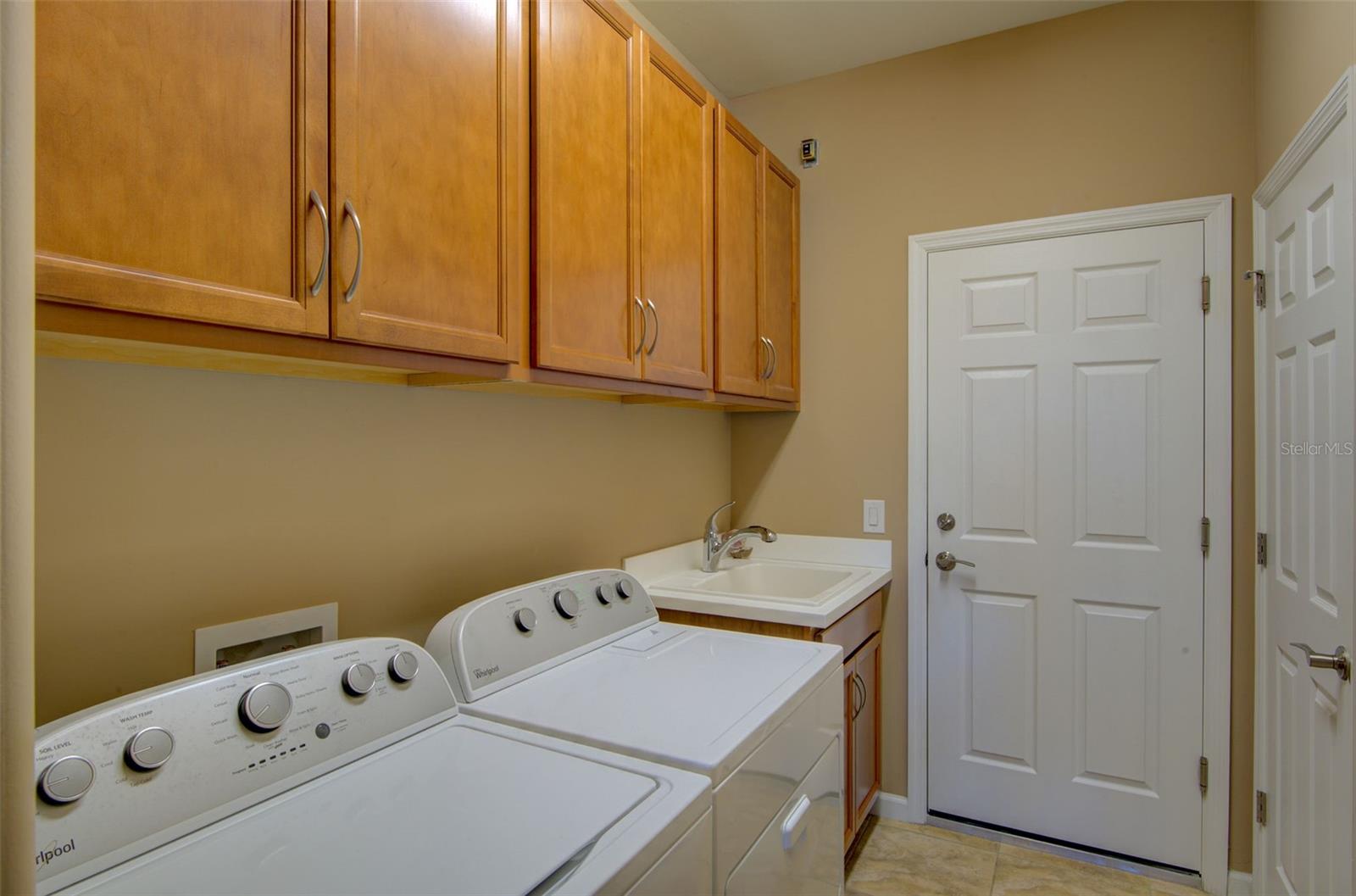 12232 MARSH POINTE RD — photo 30
