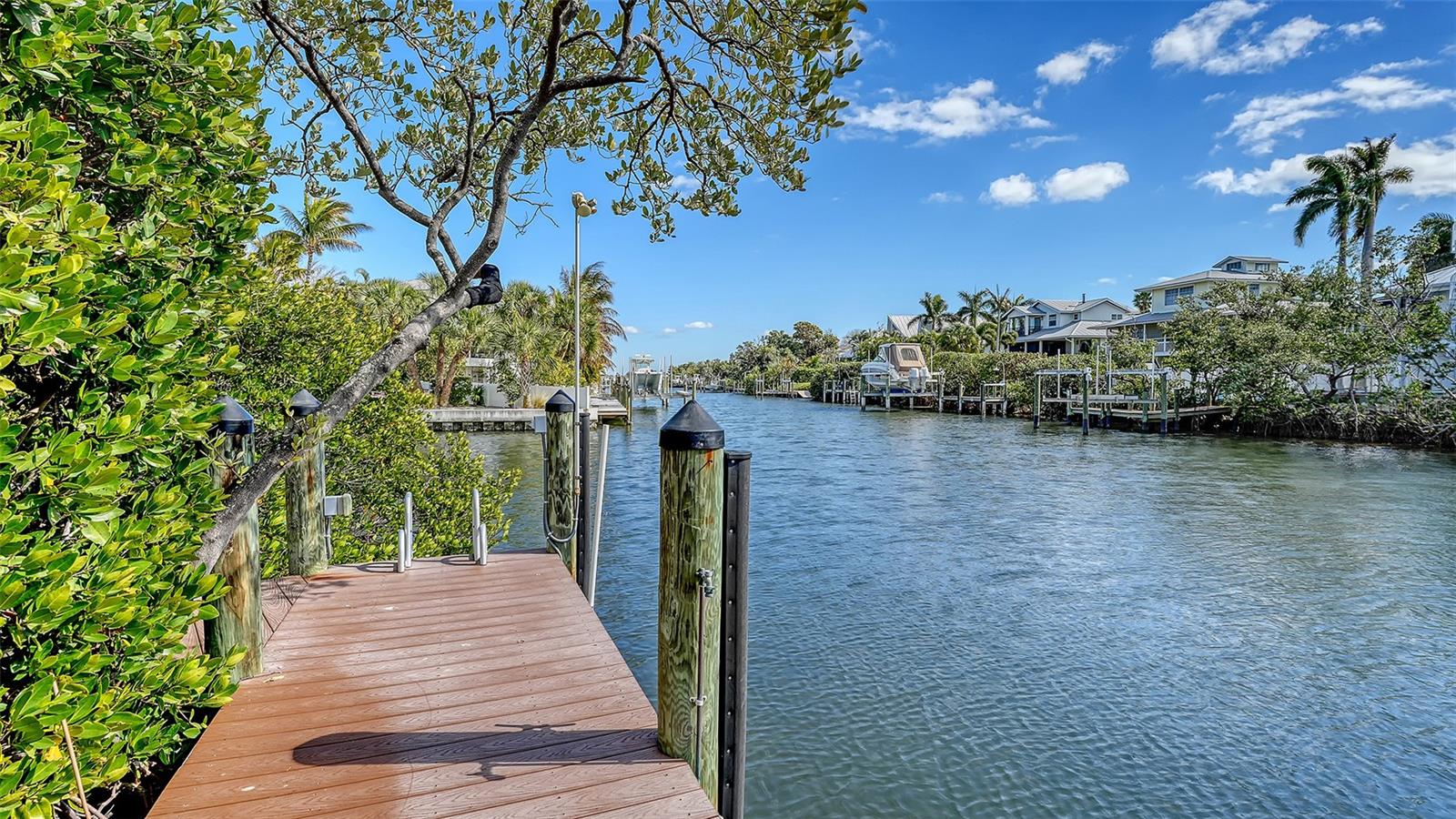 513 VILLA ROSA WAY — photo 46