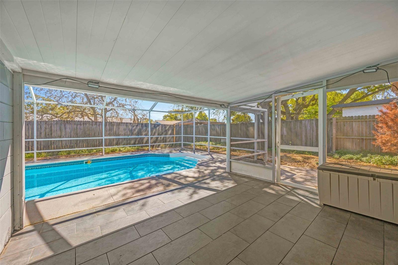 9040 LUNAR LN — photo 25