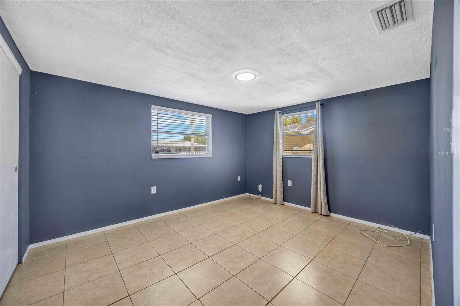 9040 LUNAR LN — photo 22