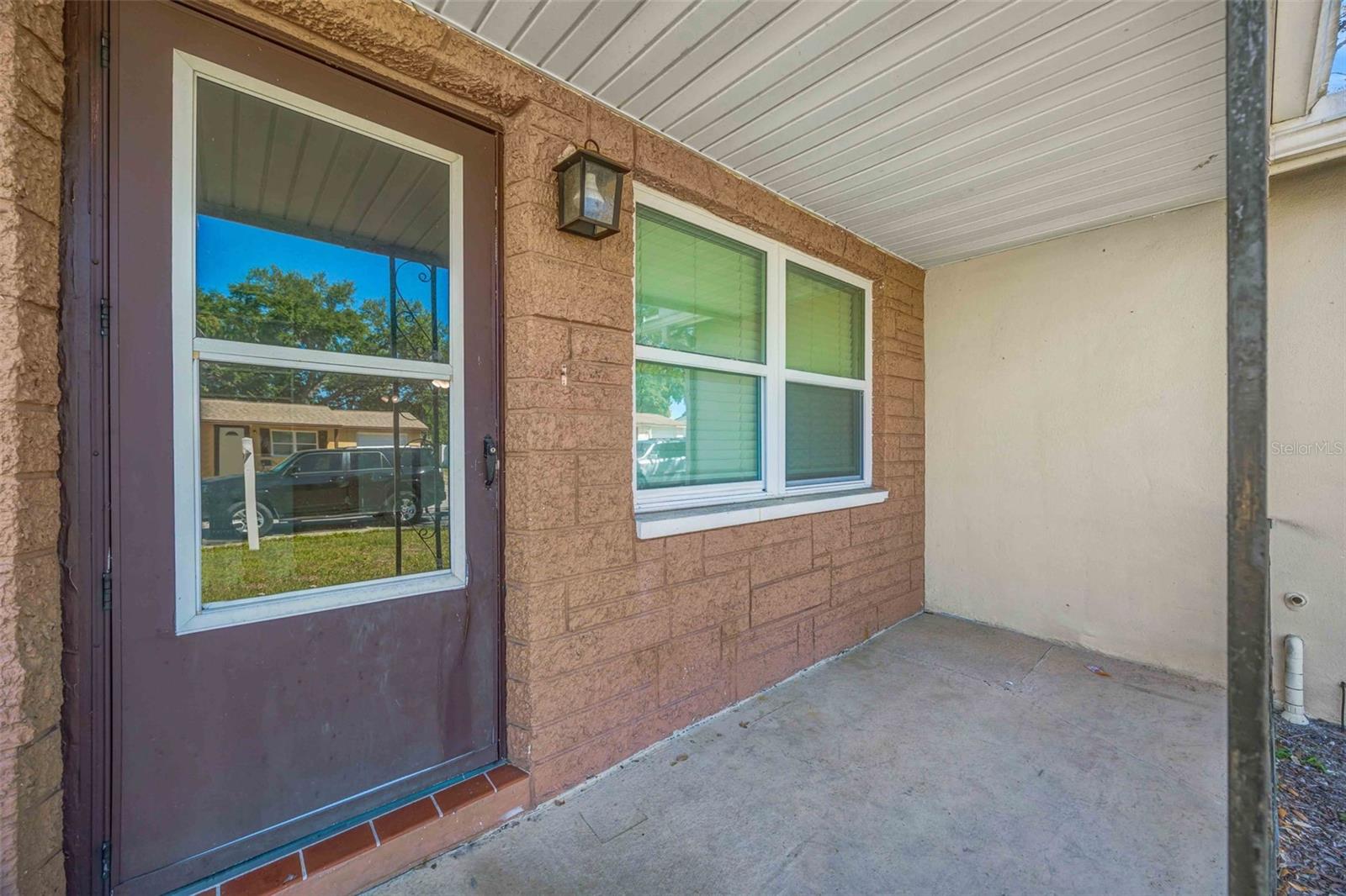 9040 LUNAR LN — photo 33