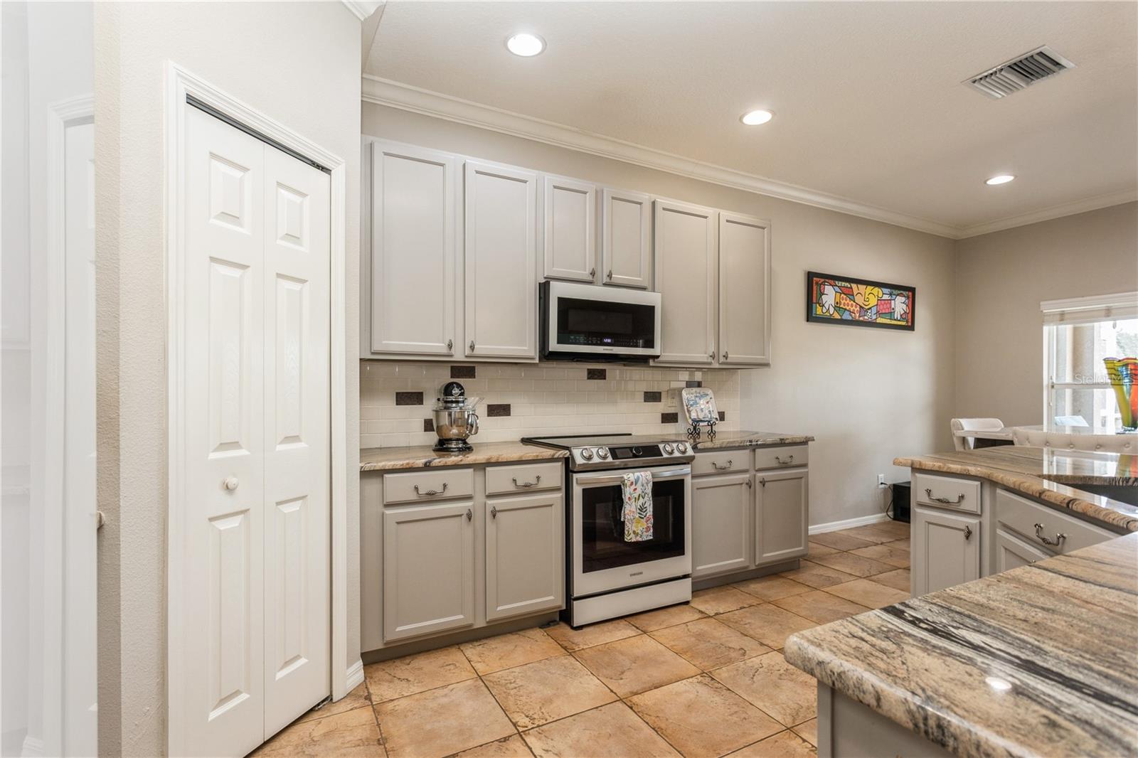 1433 EMERALD HILL WAY — photo 8