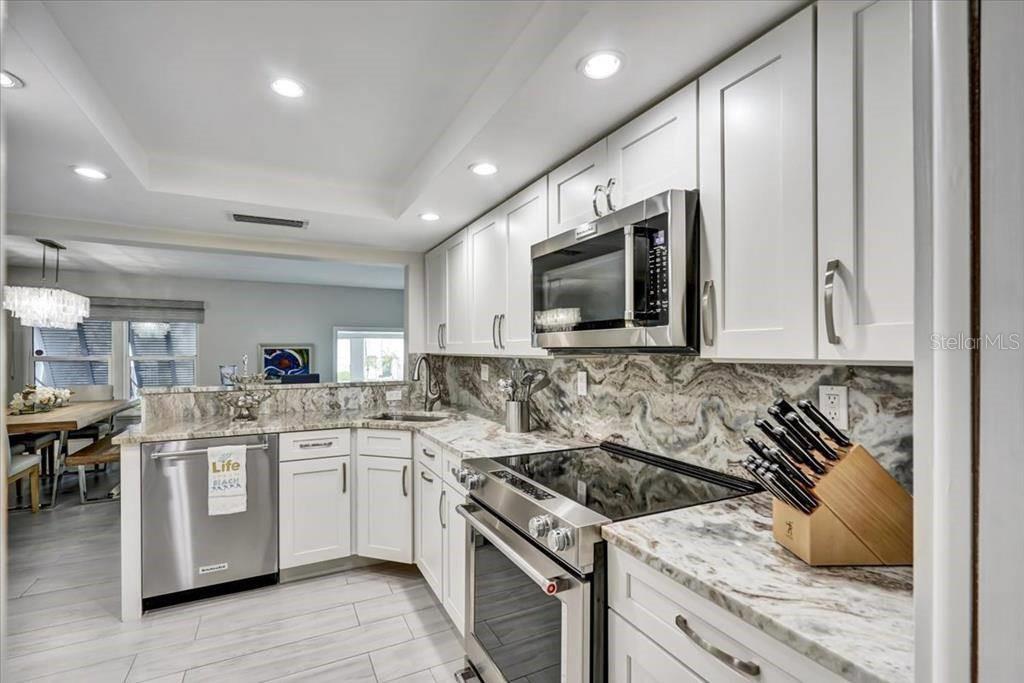6046 W PEPPERTREE WAY #223B — photo 4
