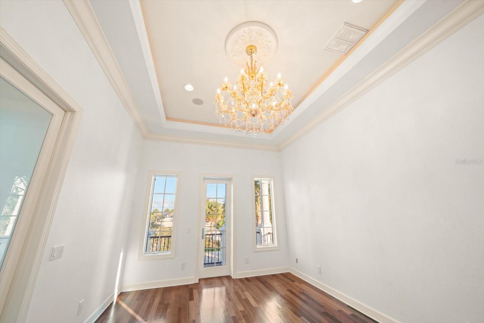 1040 ELDORADO AVE — photo 28