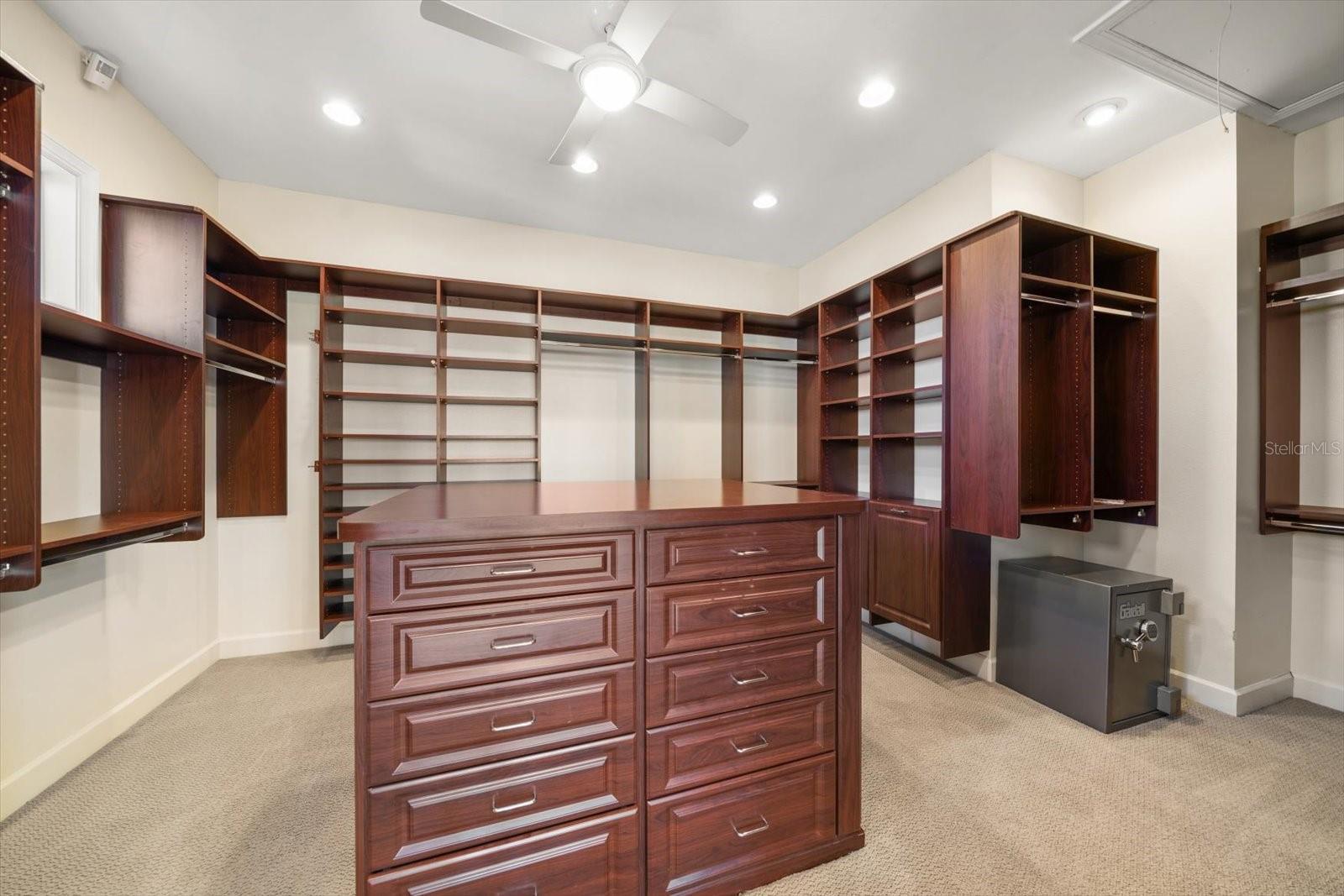 1040 ELDORADO AVE — photo 42
