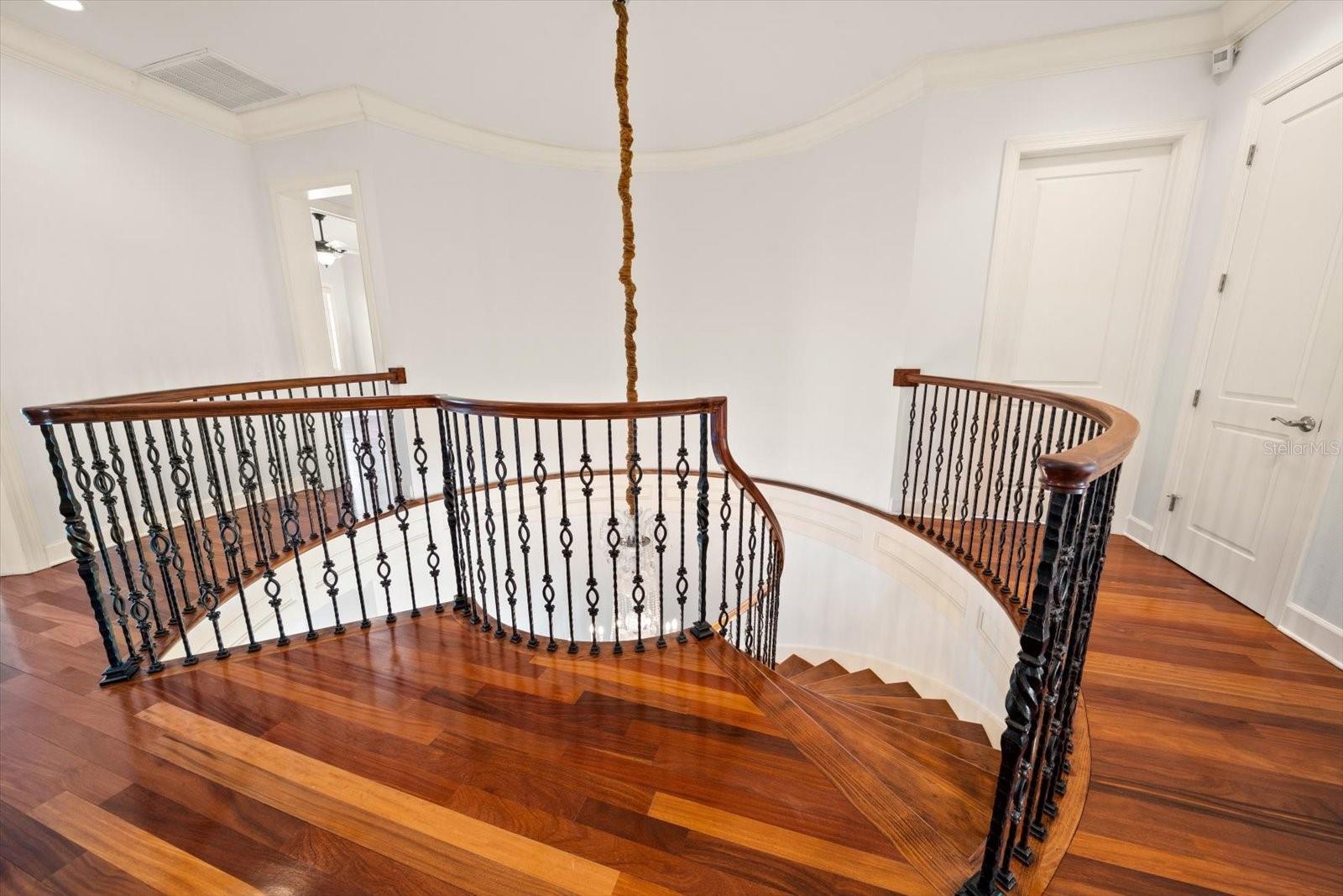1040 ELDORADO AVE — photo 46